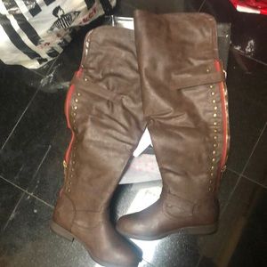 Boots brand new in box